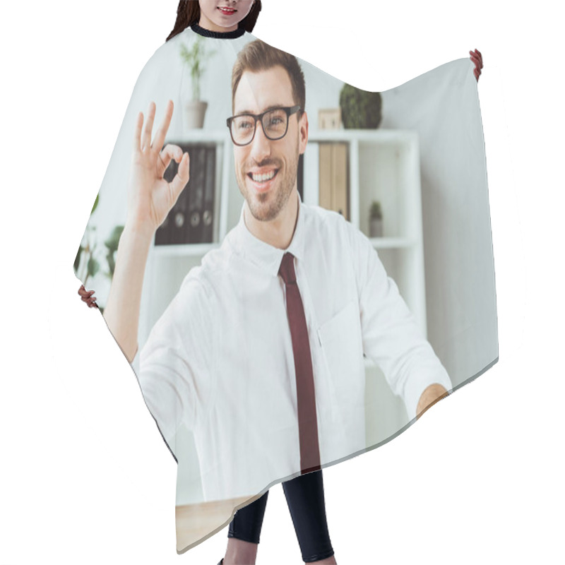 Personality  Businessman Hair Cutting Cape