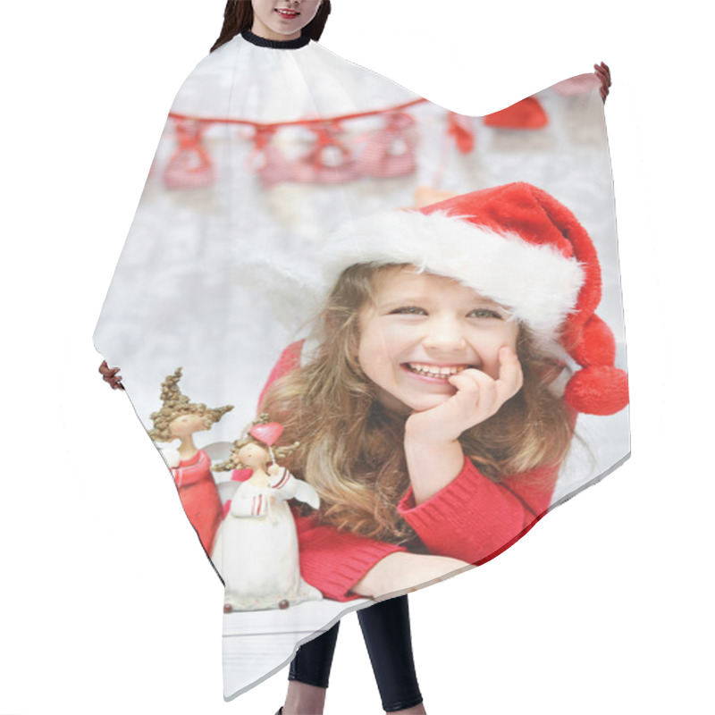 Personality  Beautiful Little Girl Enjoying Christmas Hair Cutting Cape