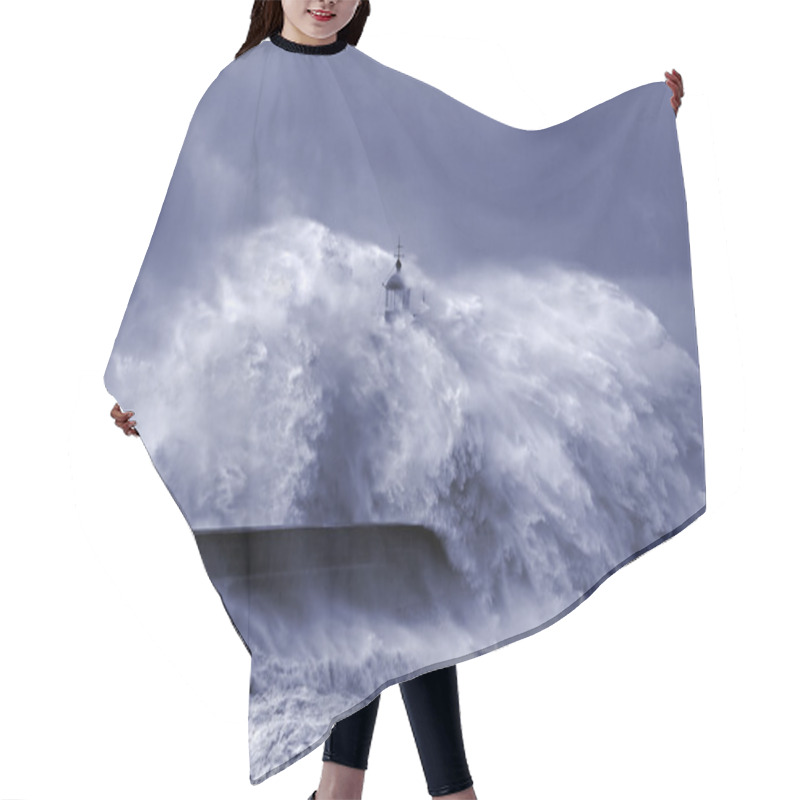 Personality  Heavy Storm Hair Cutting Cape