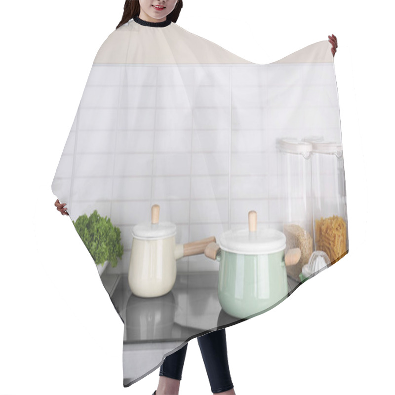 Personality  Utensils For Cooking Classes On Electric Stove In Kitchen Hair Cutting Cape