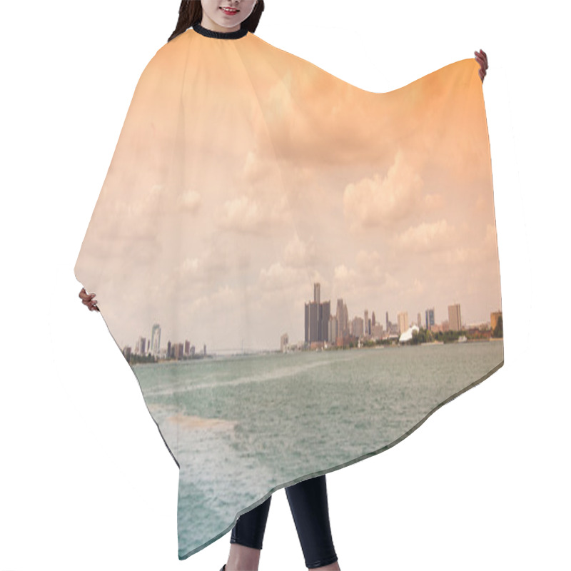 Personality  Detroit City Skyline Hair Cutting Cape