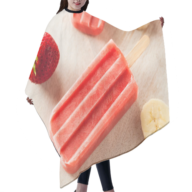 Personality  Homemade Strawberry And Banana Popsicles Hair Cutting Cape