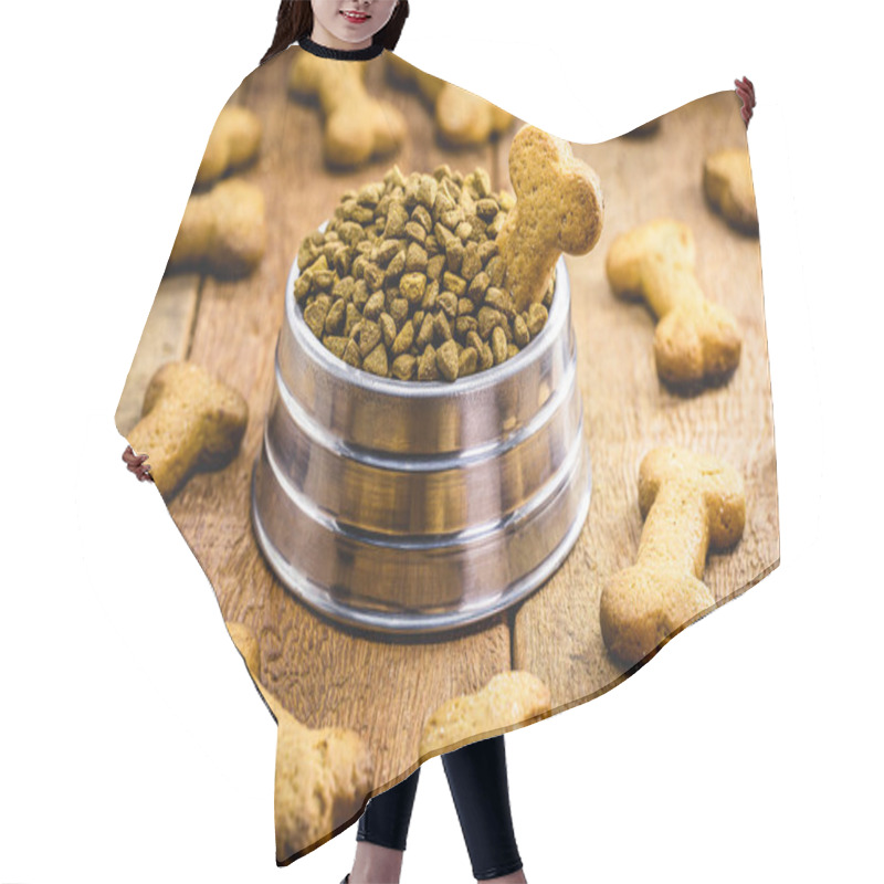 Personality  Dog Biscuits In The Shape Of A Bone With A Jar Of Food, Dog Snacks In A Rustic Setting, Pet-fed Cone Hair Cutting Cape