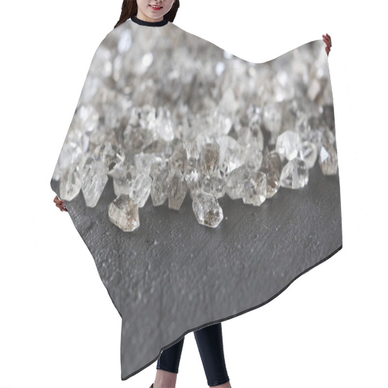 Personality  Scattered Diamonds On A Black Background. Raw Diamonds And Minin Hair Cutting Cape