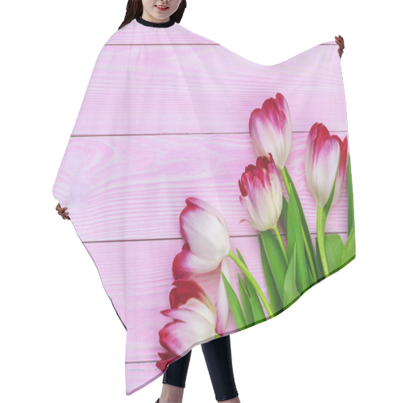 Personality  Fresh Tulips Bunch On Pastel Pink Background Hair Cutting Cape