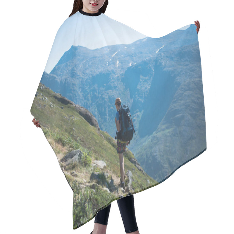 Personality  Hike Hair Cutting Cape