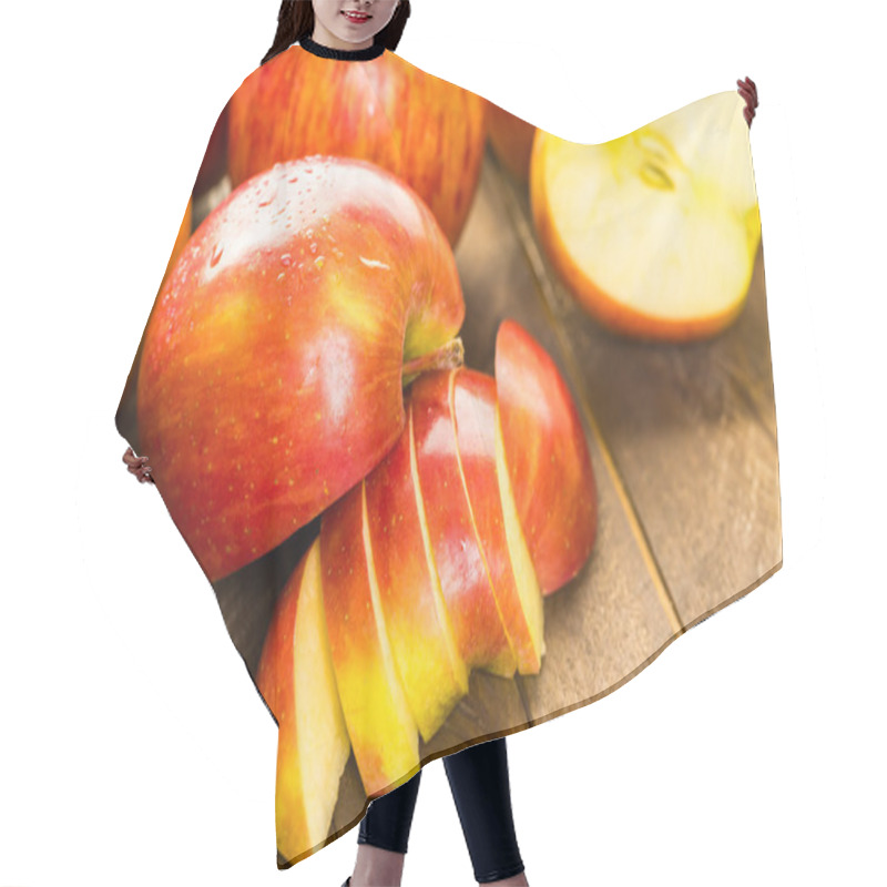 Personality  Organic Apples Sliced Hair Cutting Cape