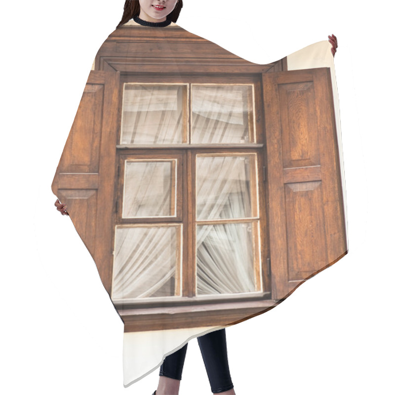 Personality  Wood Window Shutters Opened Hair Cutting Cape