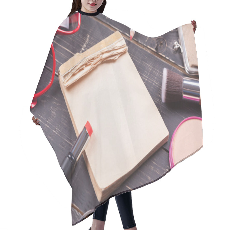 Personality  Fashion And Cosmetics Set Hair Cutting Cape