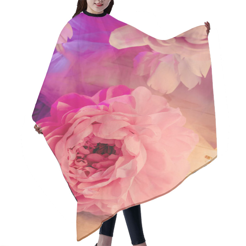 Personality  Bud To Large Pink Rose Hair Cutting Cape