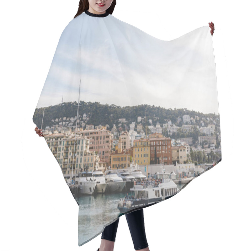 Personality  European City Hair Cutting Cape