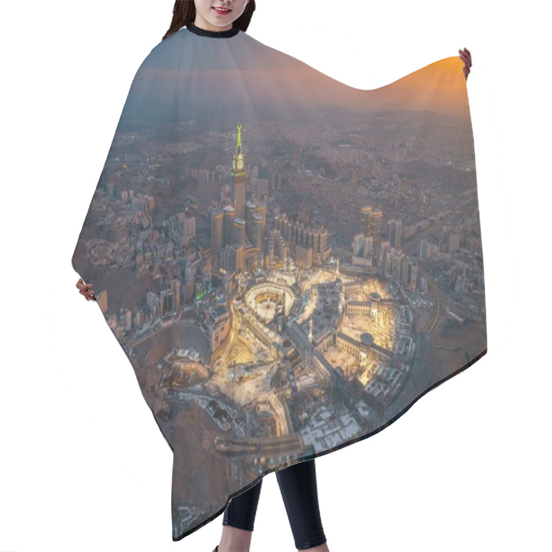 Personality  Aerial View Of The Grand Mosque With The Kaaba, Islam Holiest Site, And The Clock Tower Illuminated By Early Morning Sunlight In The Holy City Of Mecca Hair Cutting Cape