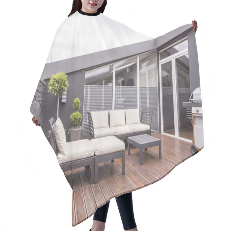 Personality  Simple Terrace With Grill Hair Cutting Cape