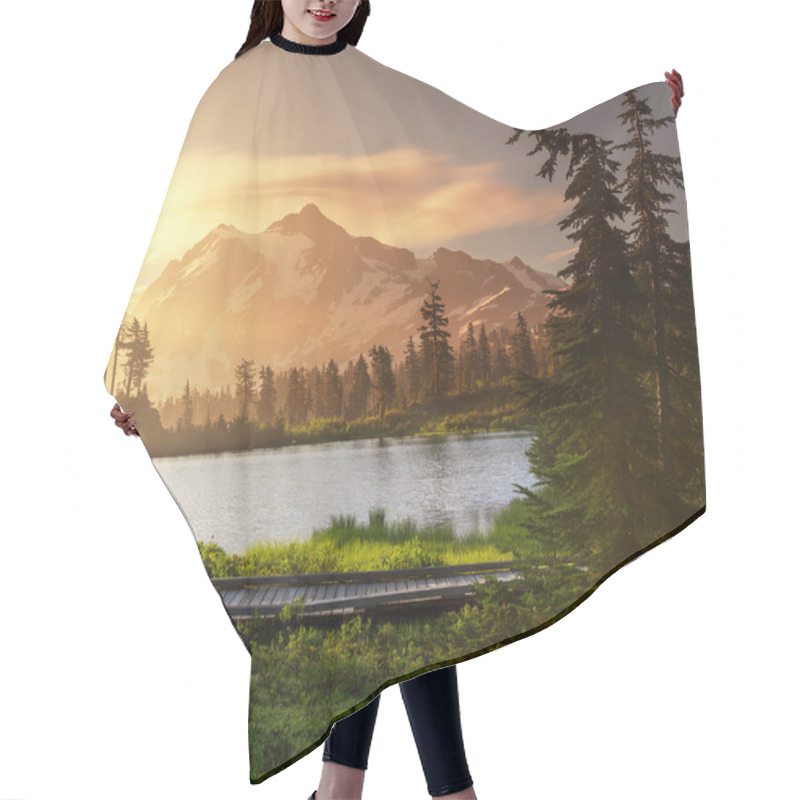 Personality  Picture Lake Hair Cutting Cape