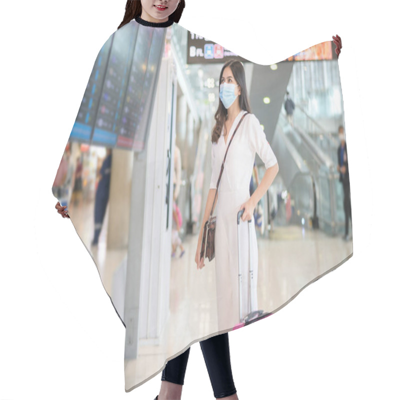 Personality  A Traveller Woman Is Wearing Protective Mask In International Airport, Travel Under Covid-19 Pandemic, Safety Travels, Social Distancing Protocol, New Normal Travel Concept . Hair Cutting Cape