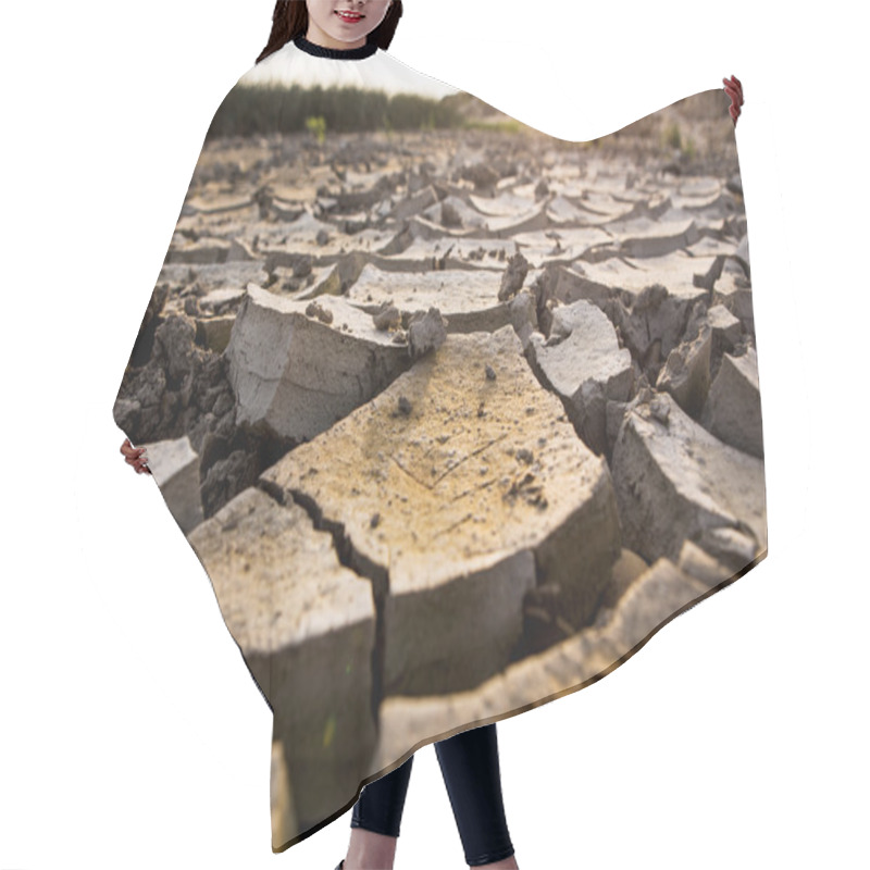 Personality  Dry Cracked Earth Hair Cutting Cape