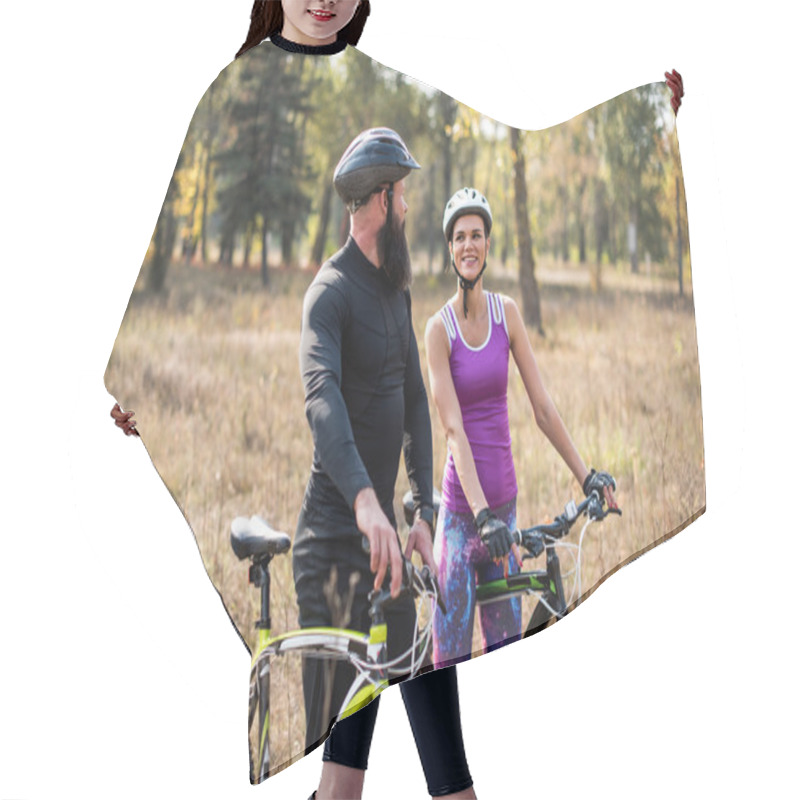 Personality  Couple Cycling Outdoors Hair Cutting Cape