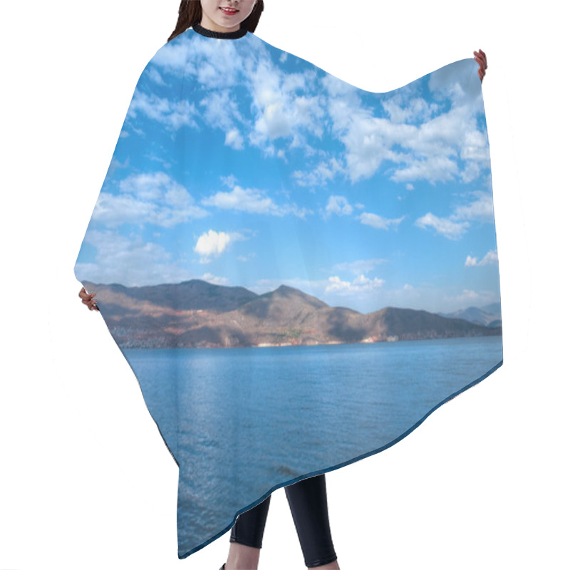 Personality  Lake Hair Cutting Cape