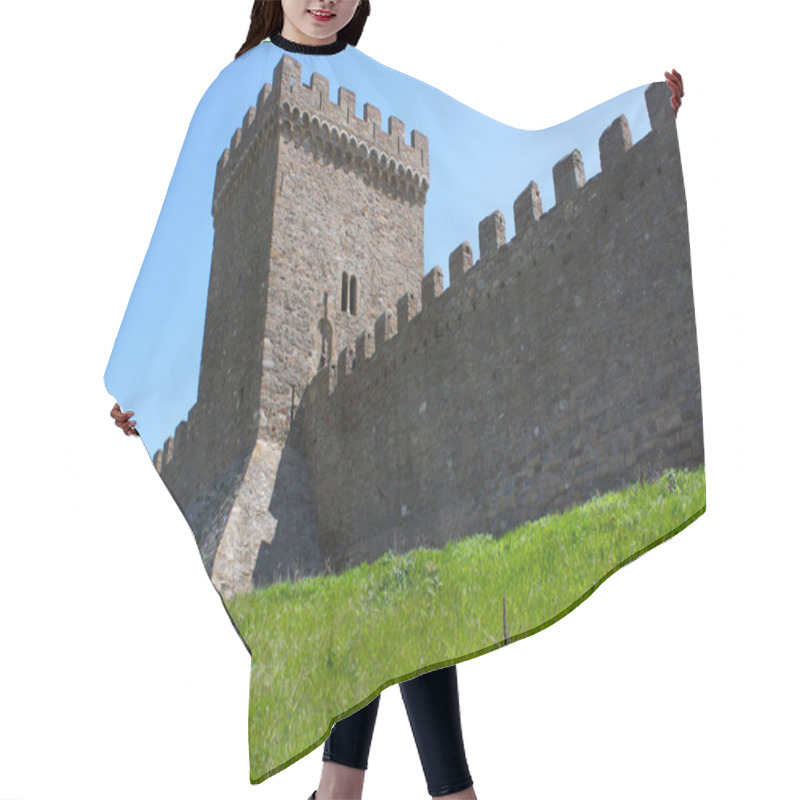 Personality  The tower of the ancient fortress hair cutting cape