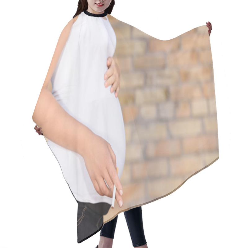 Personality  Pregnant Woman With Cigarette Hair Cutting Cape