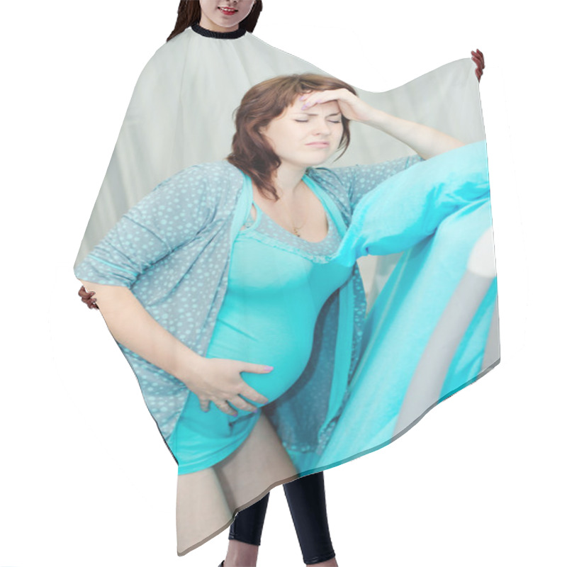 Personality  Pregnant Woman In Hospital Hair Cutting Cape