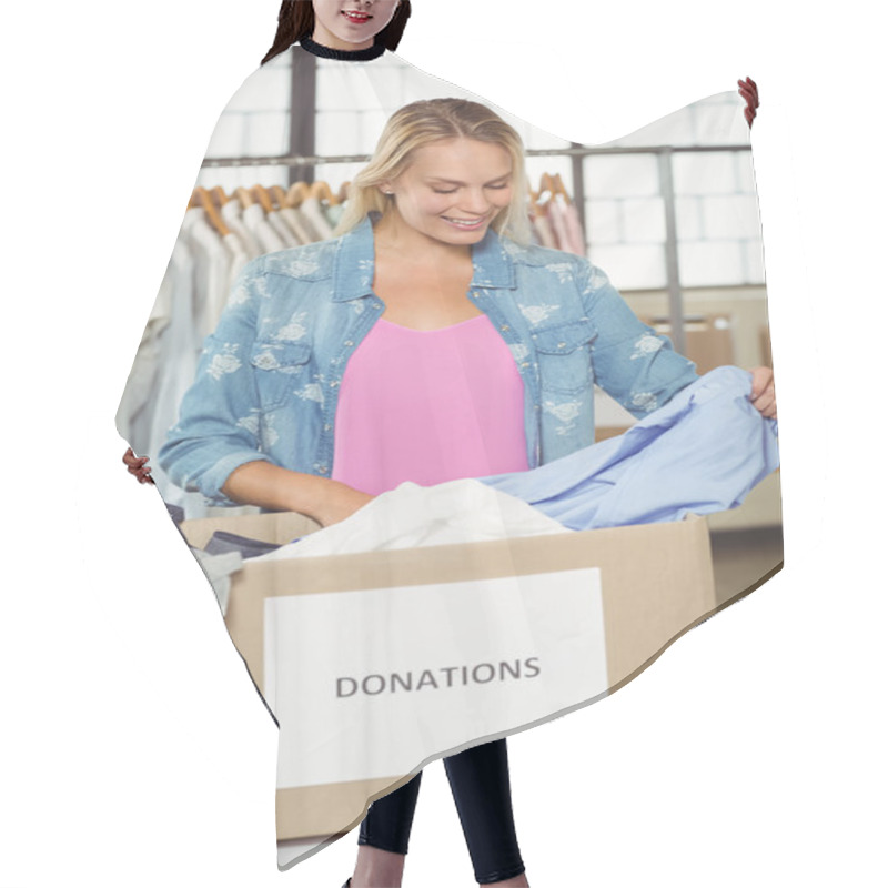 Personality  Woman Separating Clothes From Donation Box Hair Cutting Cape