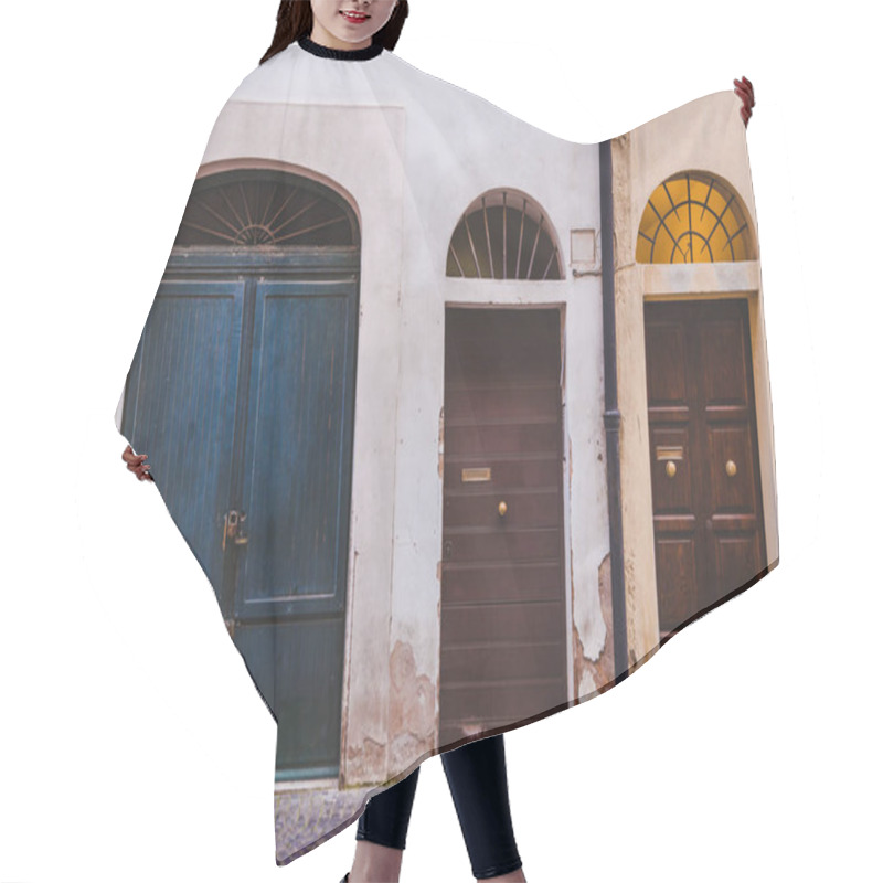 Personality  Three Doors Hair Cutting Cape