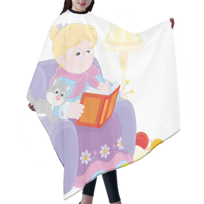 Personality  Granny Reading Hair Cutting Cape