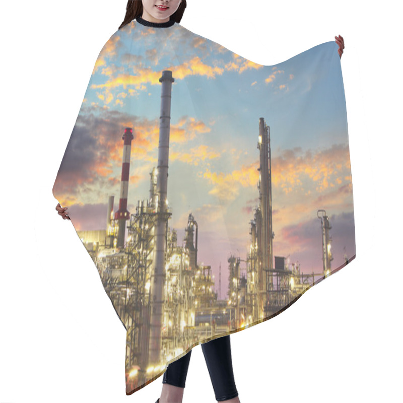 Personality  Oil And Gas Industry - Refinery At Twilight - Factory - Petroche Hair Cutting Cape