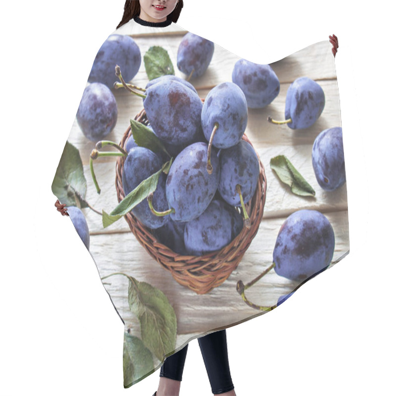 Personality  Fresh Big Plums In A Wicker Basket Lie On A Wooden Background Hair Cutting Cape