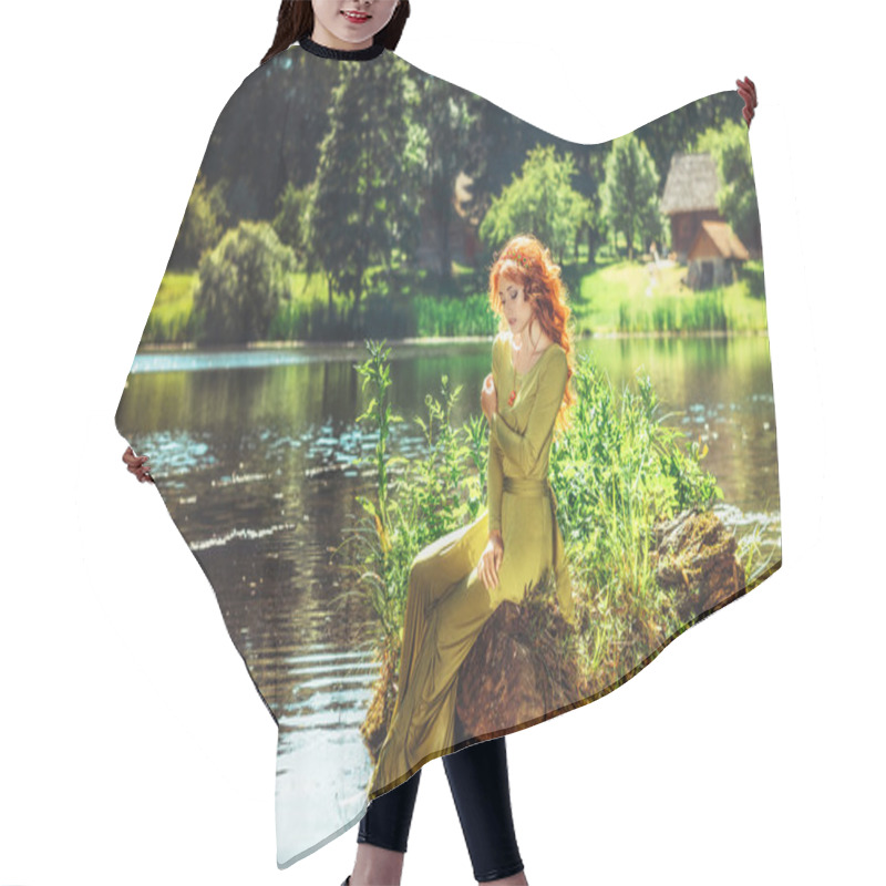 Personality  Pastoral - Portrait Of A Beautiful Dreaming Girl Hair Cutting Cape