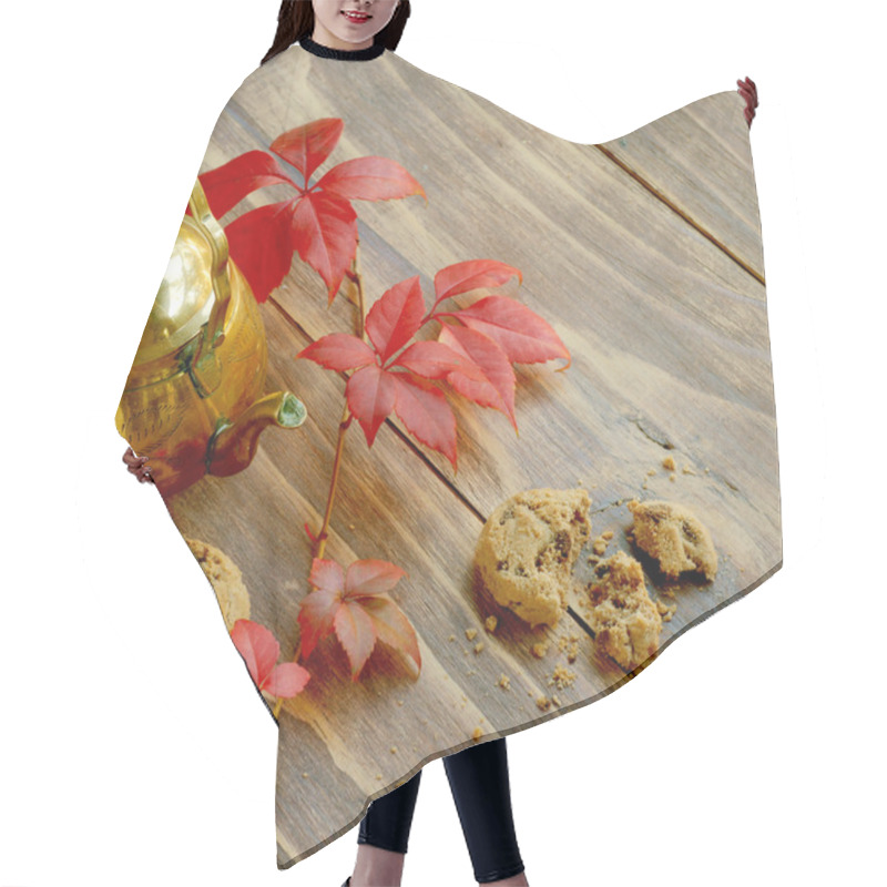 Personality  Kettle Tea And Biscuits In Oriental Style Hair Cutting Cape