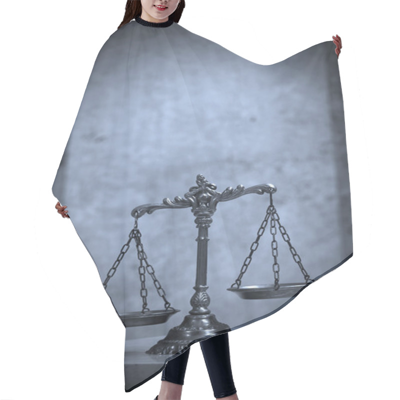 Personality  Decorative Scales Of Justice Hair Cutting Cape