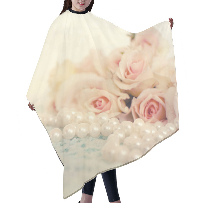 Personality  Fresh Roses Flowers With Pearls Hair Cutting Cape