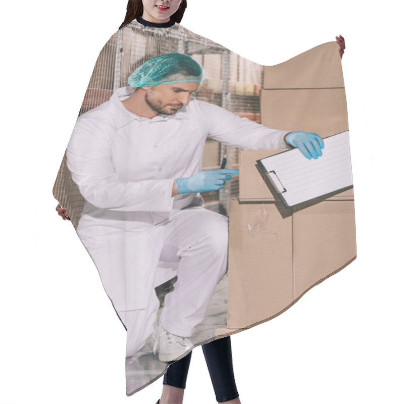 Personality  Concentrated Storekeeper Inspecting Cardboard Box While Holding Clipboard Hair Cutting Cape