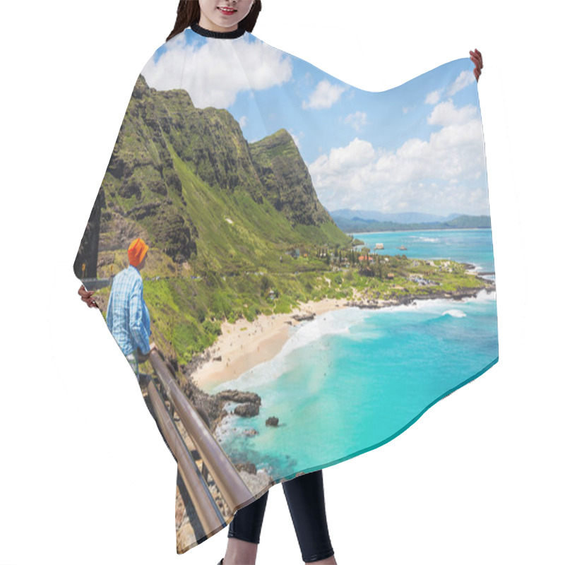 Personality  Man Looking At Beautiful Landscapes In Oahu Island, Hawaii Hair Cutting Cape