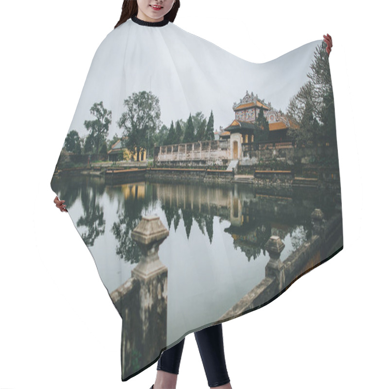 Personality  Pond Hair Cutting Cape