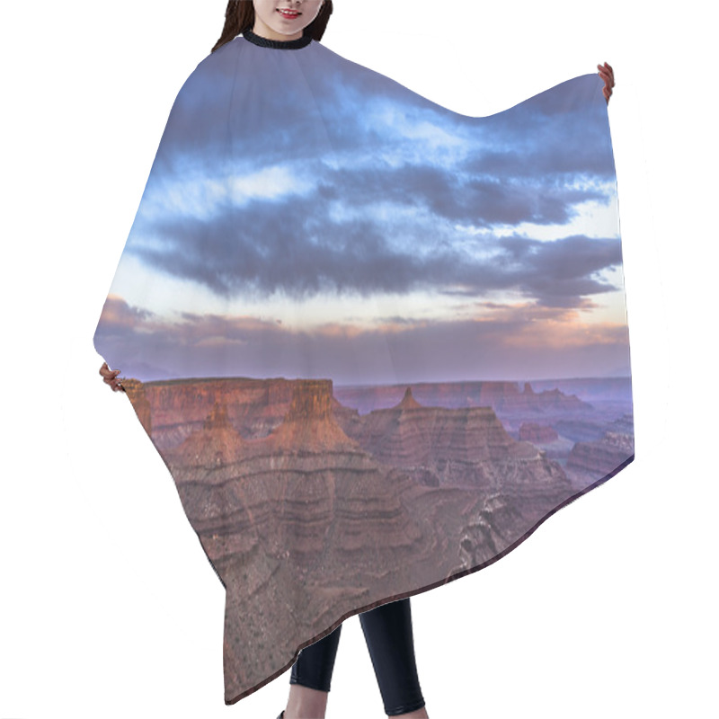 Personality  Beautiful Sunset Near The Marlboro Point Canyonlands Utah Hair Cutting Cape