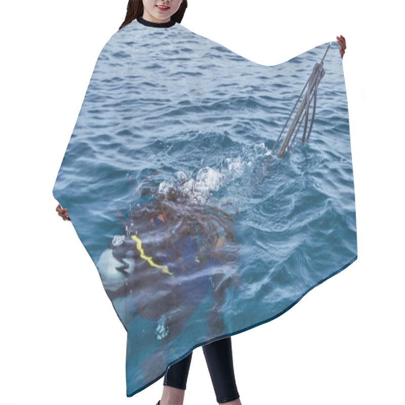 Personality  The Scuba Diver Underwater. Blue Nice Sea Hair Cutting Cape