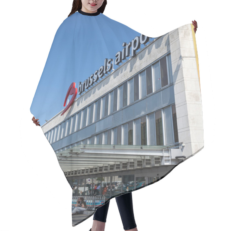 Personality  Brussels International Airport Hair Cutting Cape