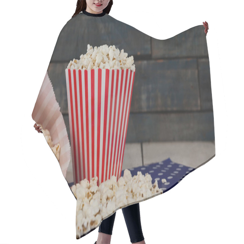 Personality  Scattered Popcorn On Wooden Table Hair Cutting Cape