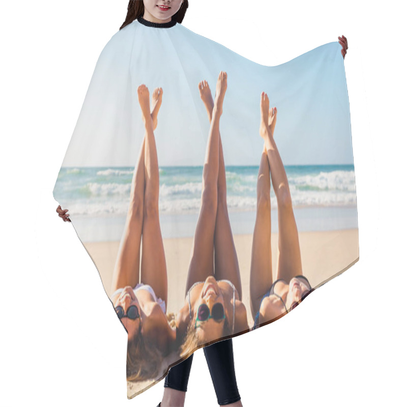 Personality  Three Girls In Swimsuits On The Beach Hair Cutting Cape