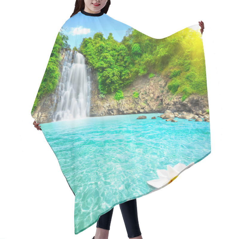 Personality  Waterfall Hair Cutting Cape