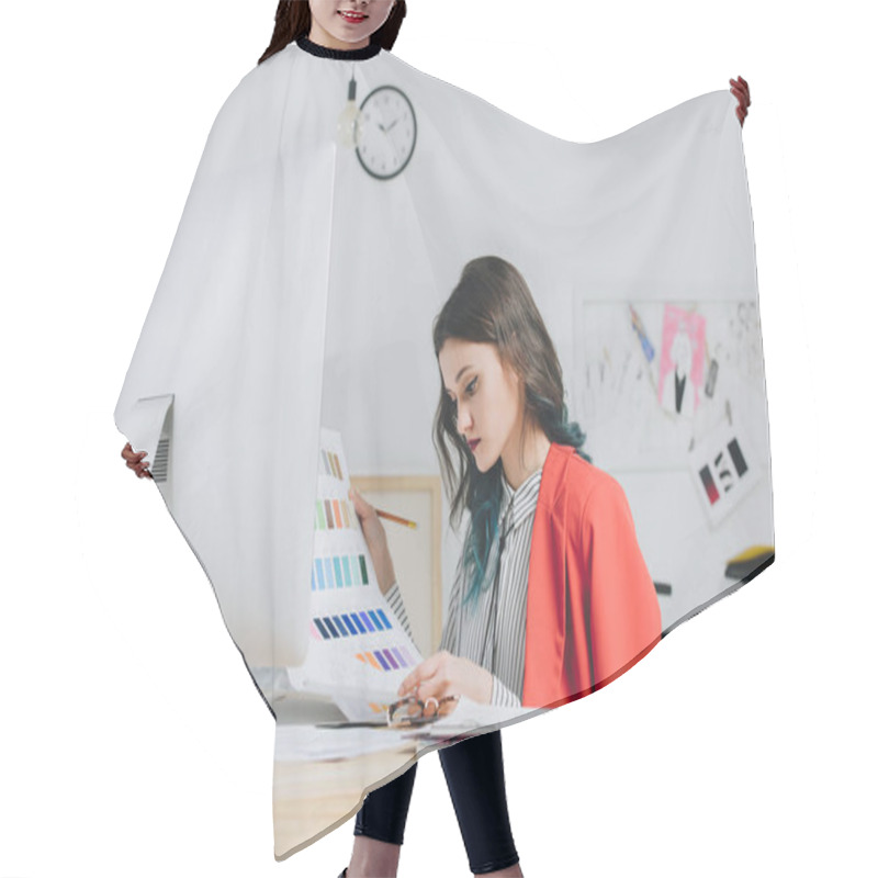 Personality  Female Designer Working With Palette By Working Table With Computer Hair Cutting Cape