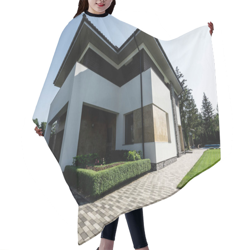 Personality  Exterior Of New Modern House With Car On Parking Hair Cutting Cape