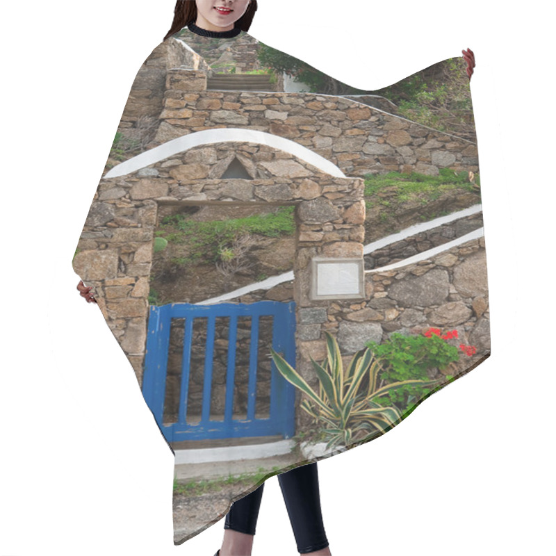 Personality  Blue Gate With Stone Arch, Staircase Hair Cutting Cape