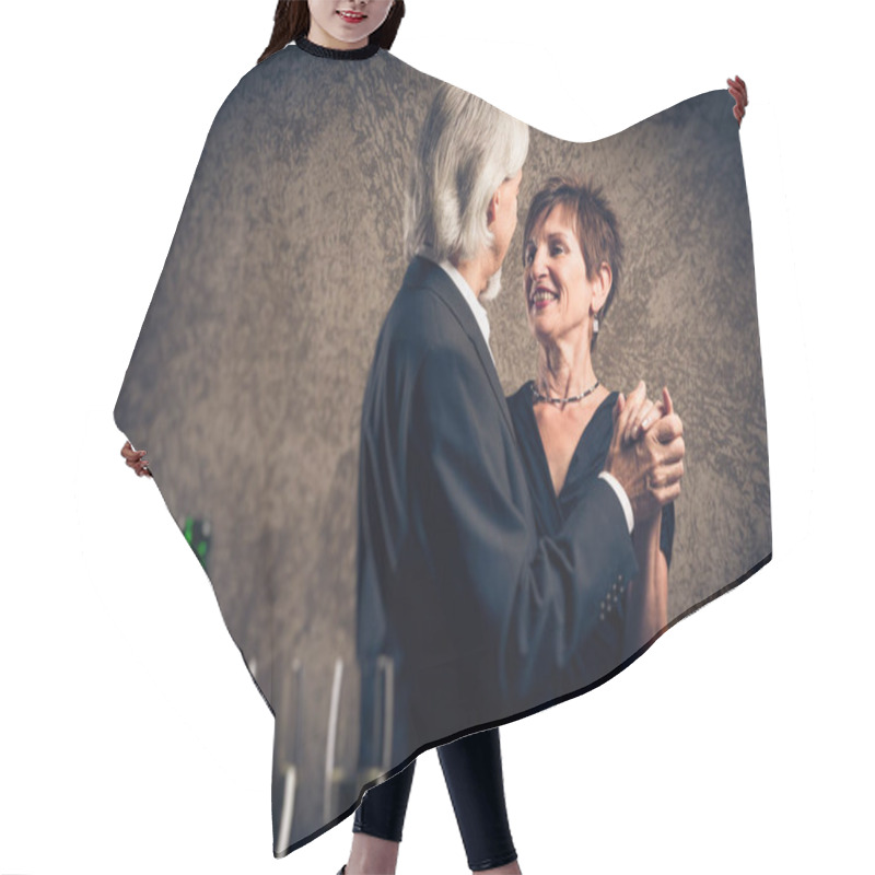 Personality  Senior Married Couple Dancing Hair Cutting Cape