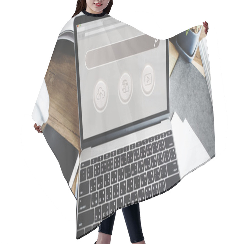 Personality  Workplace Table With Laptop Hair Cutting Cape