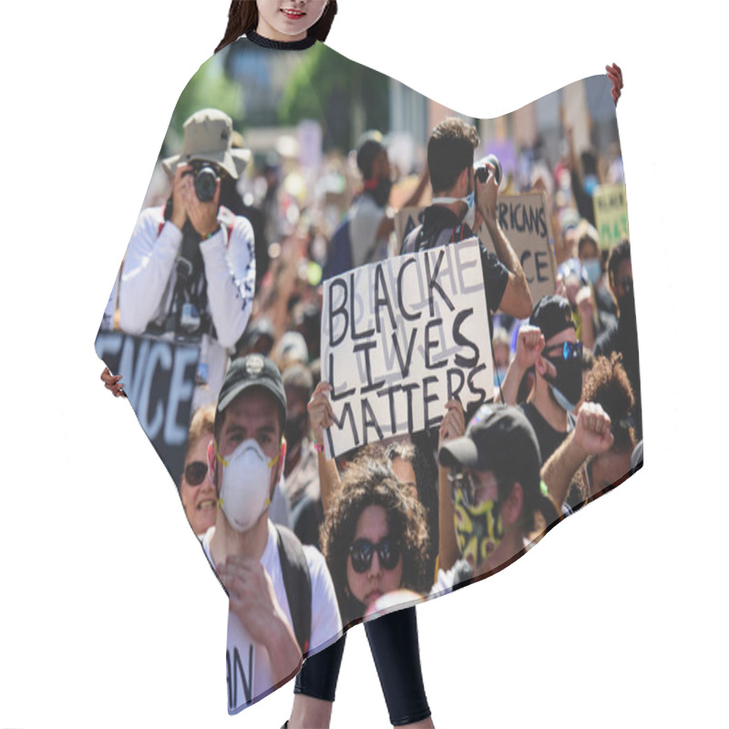 Personality  Miami Downtown, FL, USA - MAY 31, 2020: Black Lives Matter. The US City And Racial Inequalities. Black Population. George Floyd Protests In South Florida, Curfew Imposed. Hair Cutting Cape