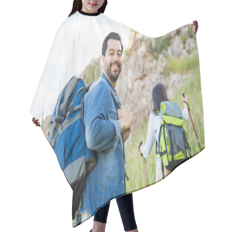 Personality  Man And Girlfriend On Camping Trip Hair Cutting Cape